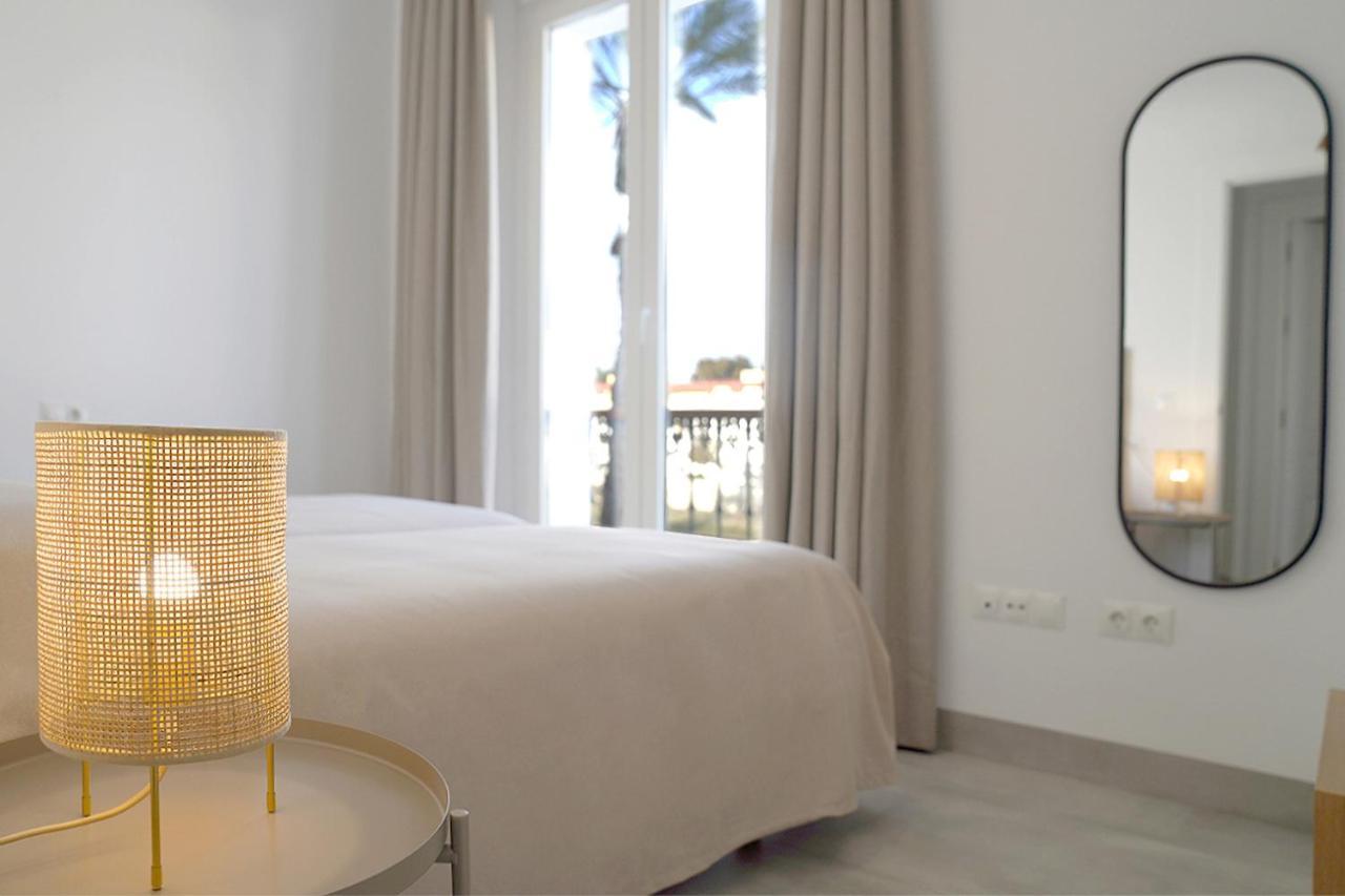 Casa De La Vega Suites Chiclana de la Frontera Ngoại thất bức ảnh