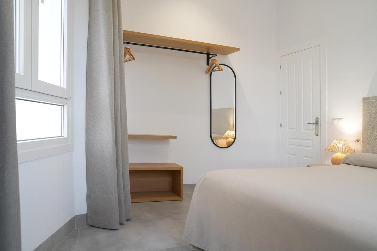 Casa De La Vega Suites Chiclana de la Frontera Ngoại thất bức ảnh