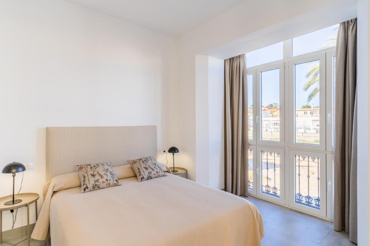 Casa De La Vega Suites Chiclana de la Frontera Ngoại thất bức ảnh